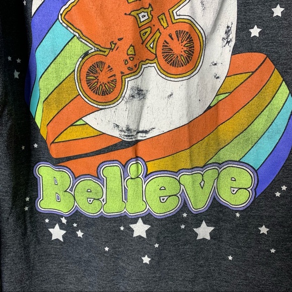 Gap Kids E.T. Extra Terrestrial Graphic T-Shirt - Picture 7 of 11